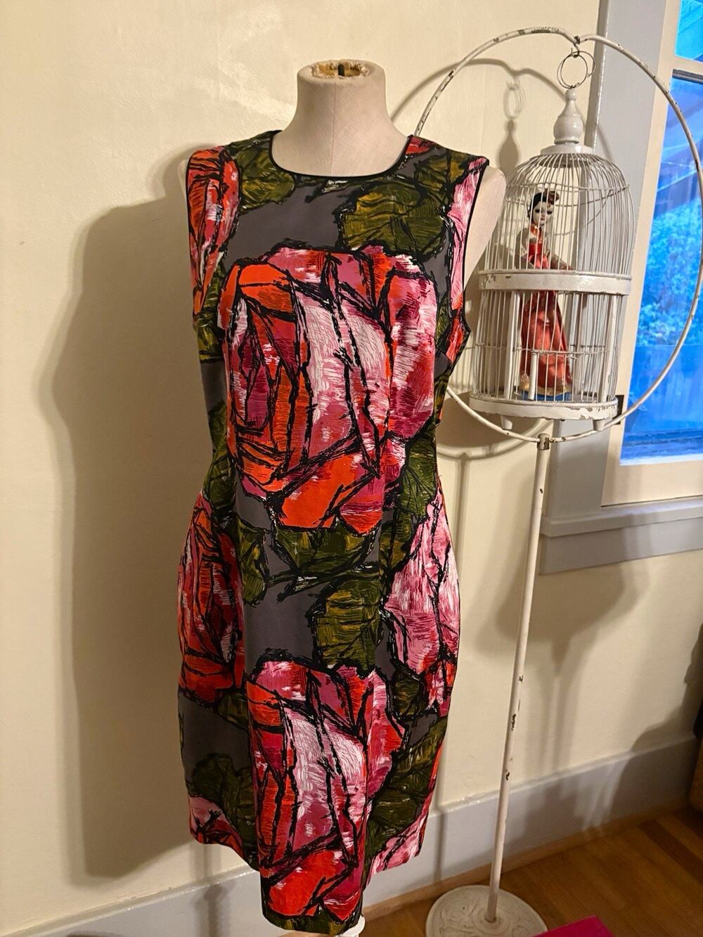 Trina Turk Mirren Rose Floral Sheath Dress Size 10 Cotton Silk Made USA
